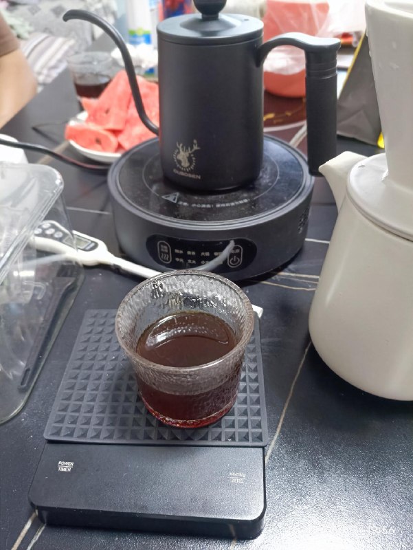 最近都是喝茶，很少喝咖啡，更不要说手冲了