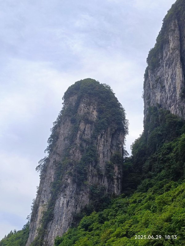 朝东岩 Walkvia 蜗牛的嘀咕朝东岩 Walkvia 蜗牛的嘀咕