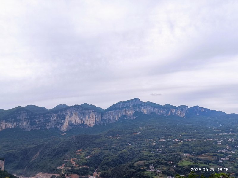 朝东岩 Walkvia 蜗牛的嘀咕朝东岩 Walkvia 蜗牛的嘀咕